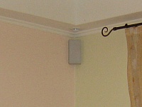 Внешний вид антенны Picocell AD-806 установленной в доме